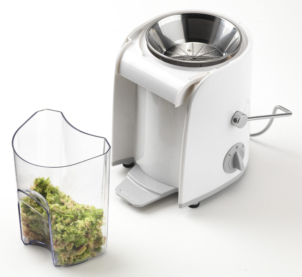 آبمیوه گیری کنوود مدل JEP02