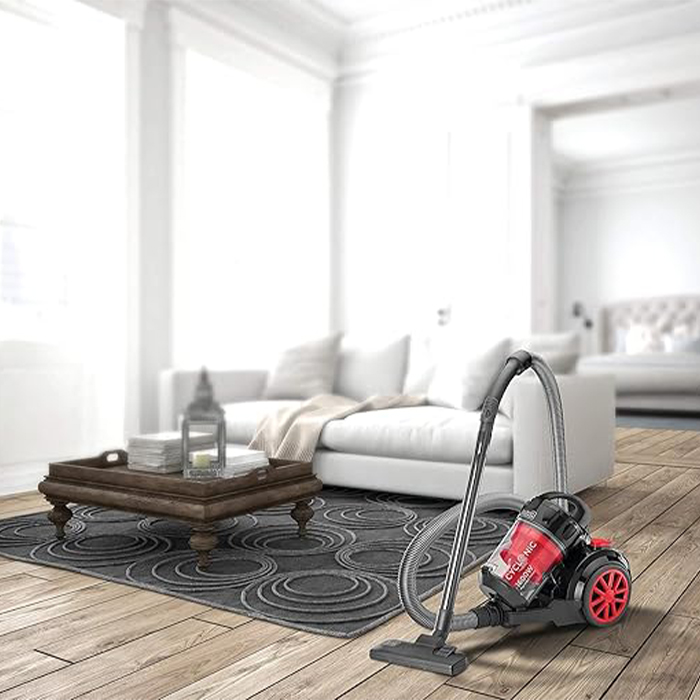 جارو برقی بلک اند دکر مدل VM1680