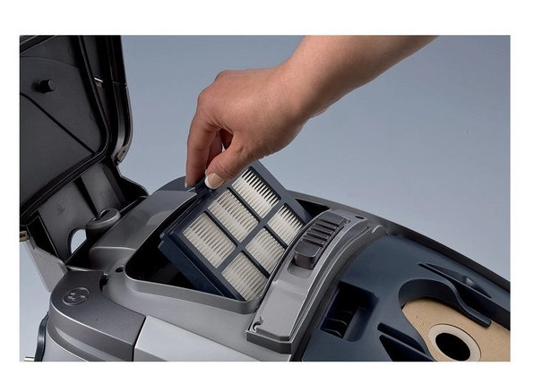 جاروبرقی کیسه ای با سیستم سایکلونیک سیلور آریته مدل 2727